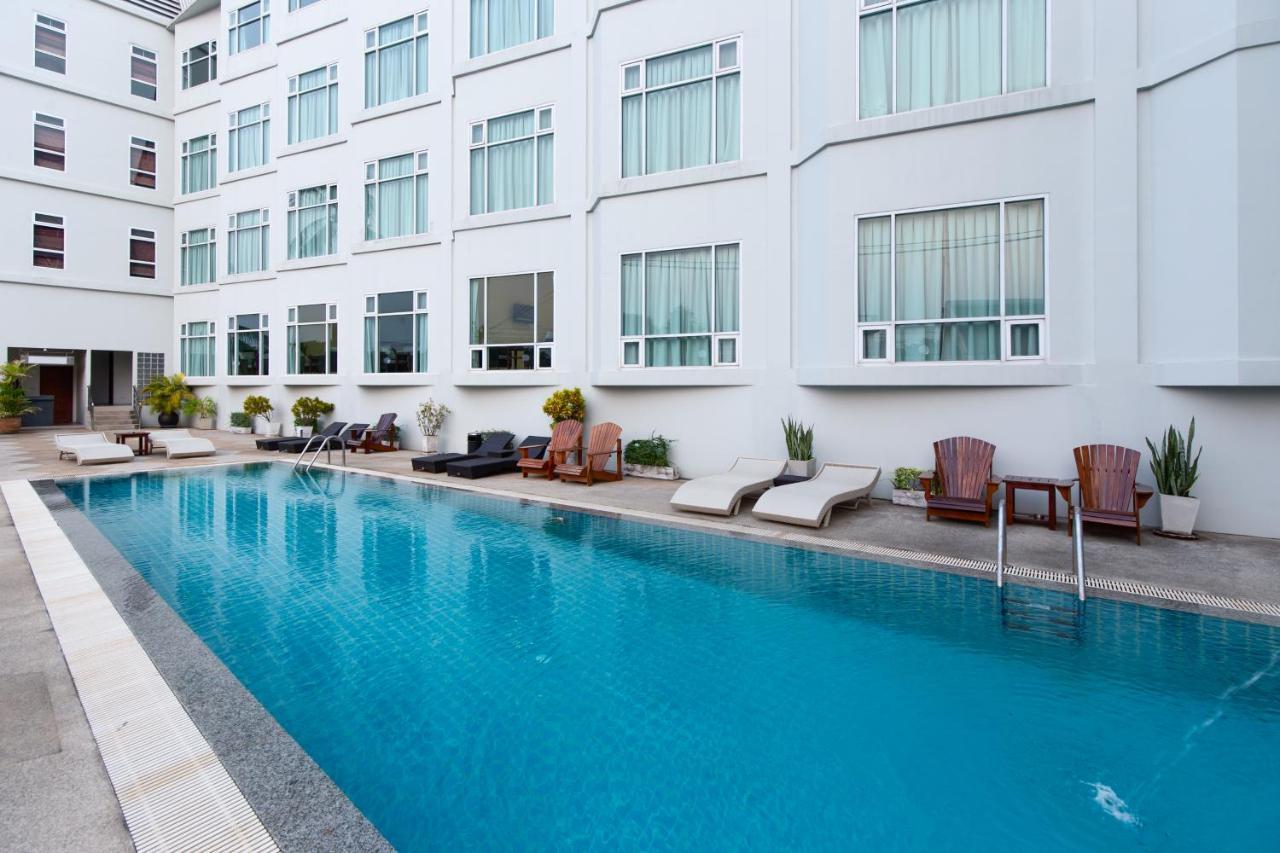 Kanchanaburi City Hotel 3*